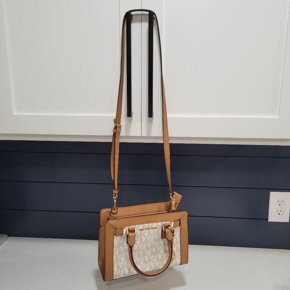 Michael Kors Dillon Monogram Small Satchel and Crossbody Bag Vanilla - Picture 3 of 15